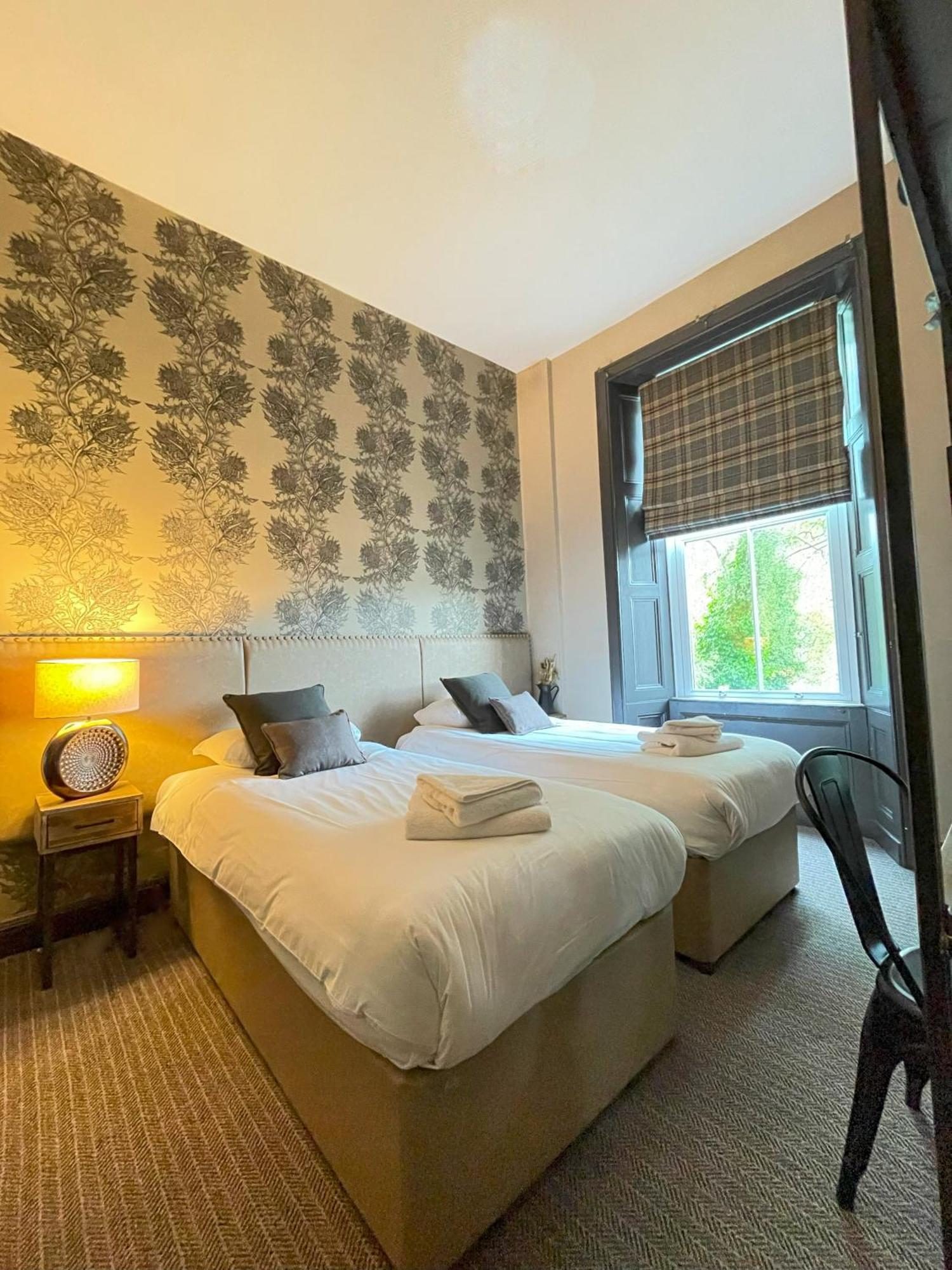 Traquair Arms Hotel Innerleithen Esterno foto