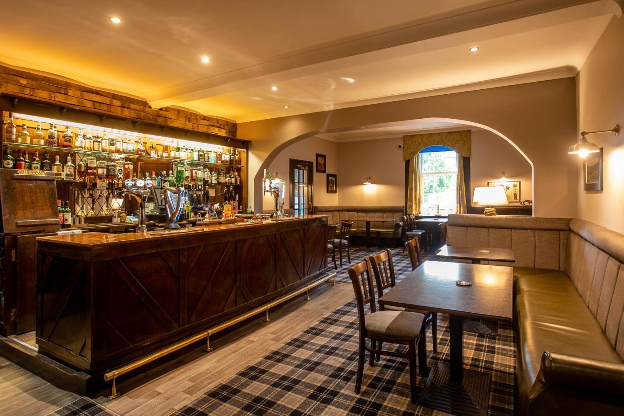 Traquair Arms Hotel Innerleithen Esterno foto