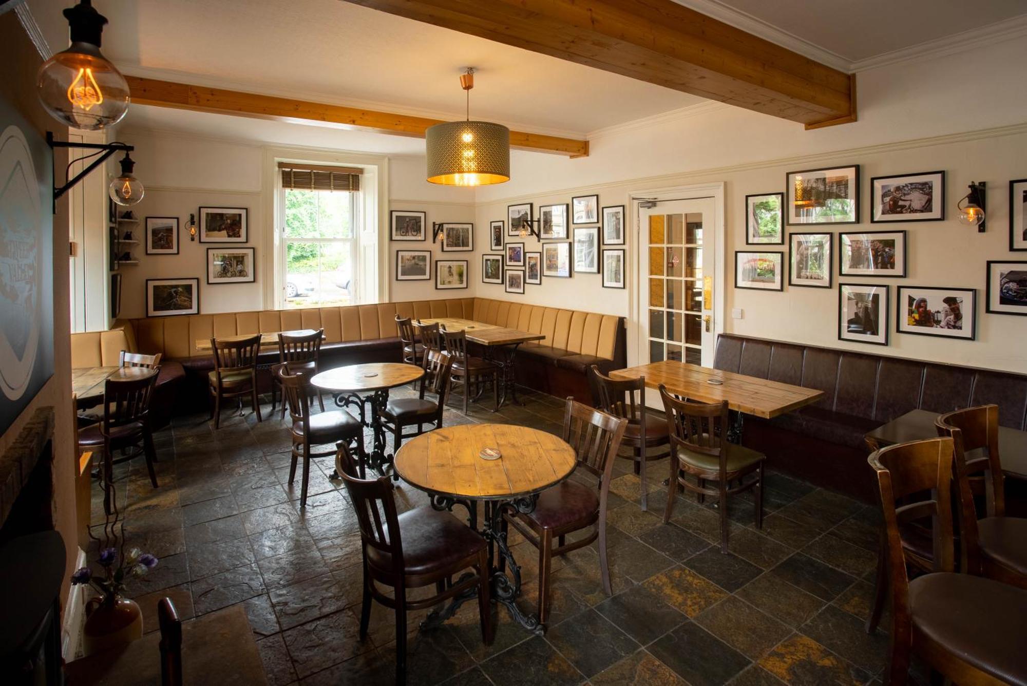 Traquair Arms Hotel Innerleithen Esterno foto