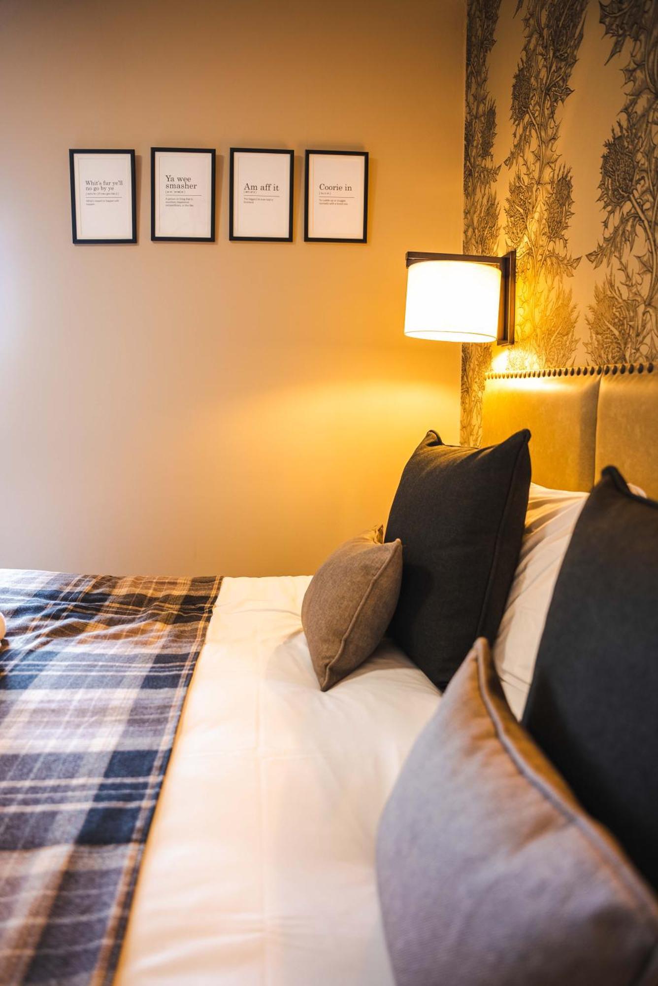 Traquair Arms Hotel Innerleithen Esterno foto