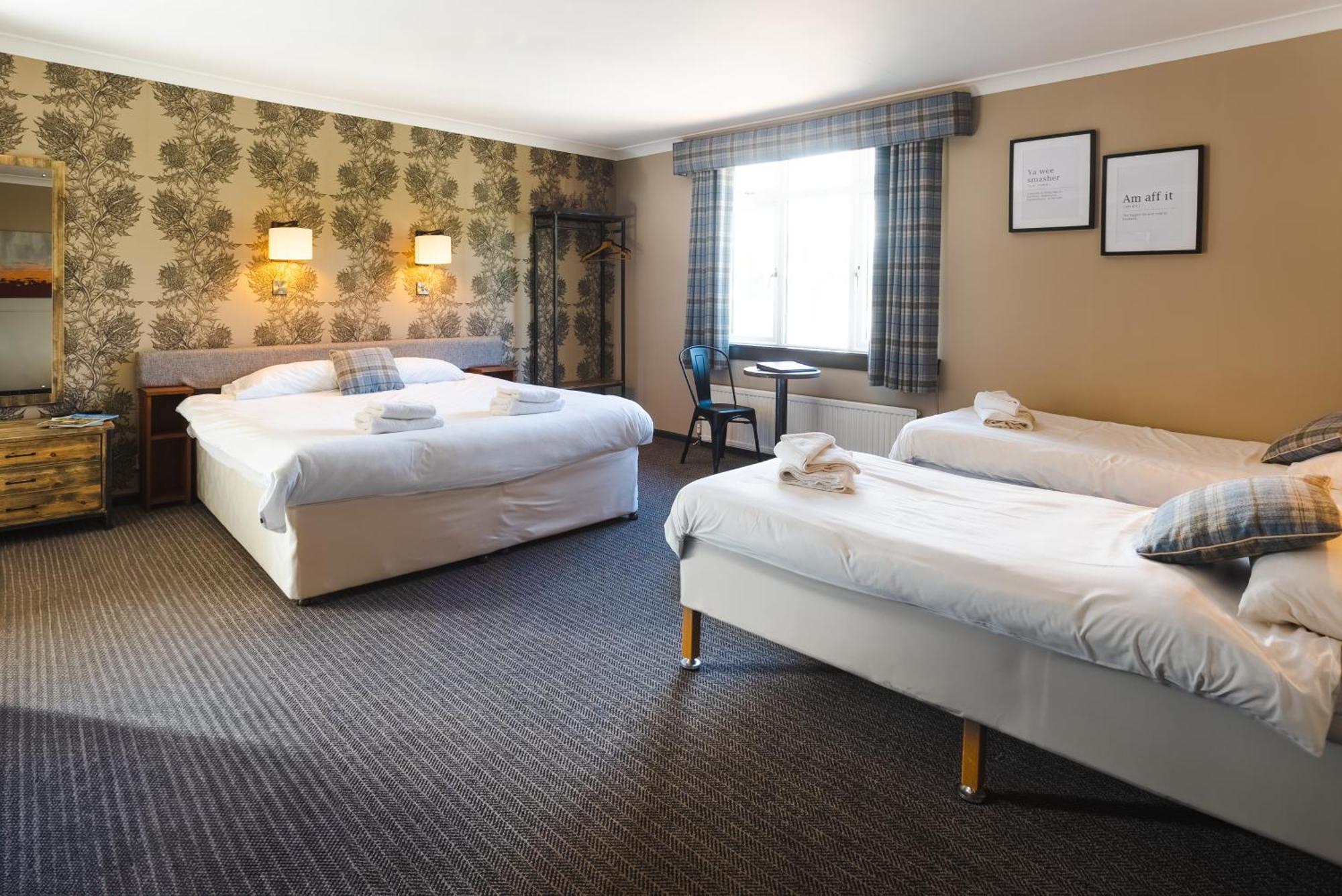 Traquair Arms Hotel Innerleithen Esterno foto